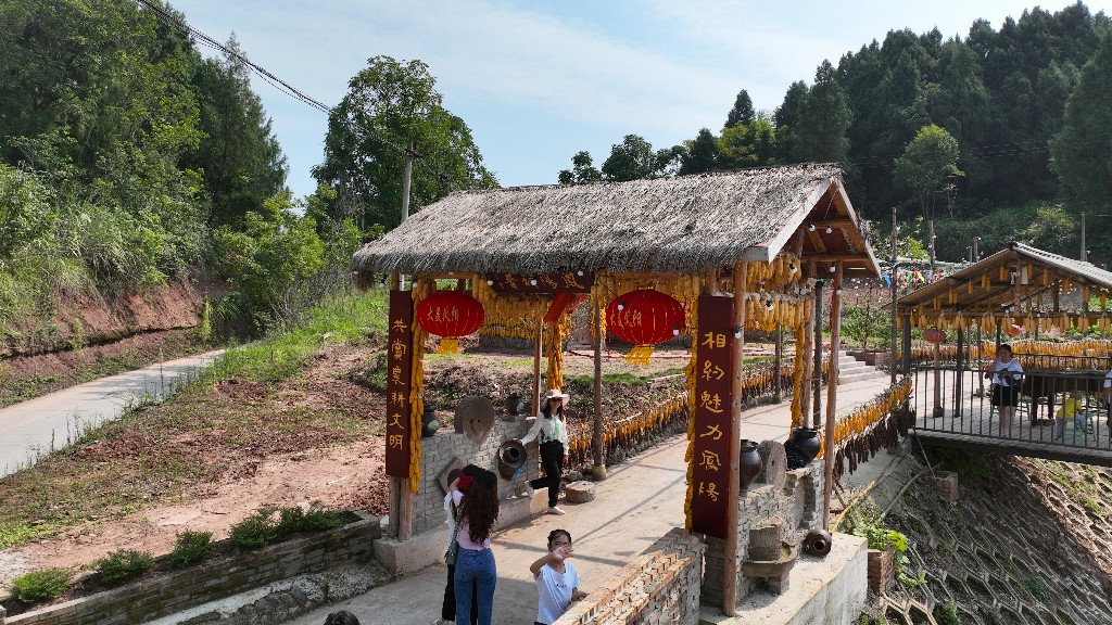 2022-10-01-象山镇凤阳村-拍摄张昌明-DJI_0946.jpg