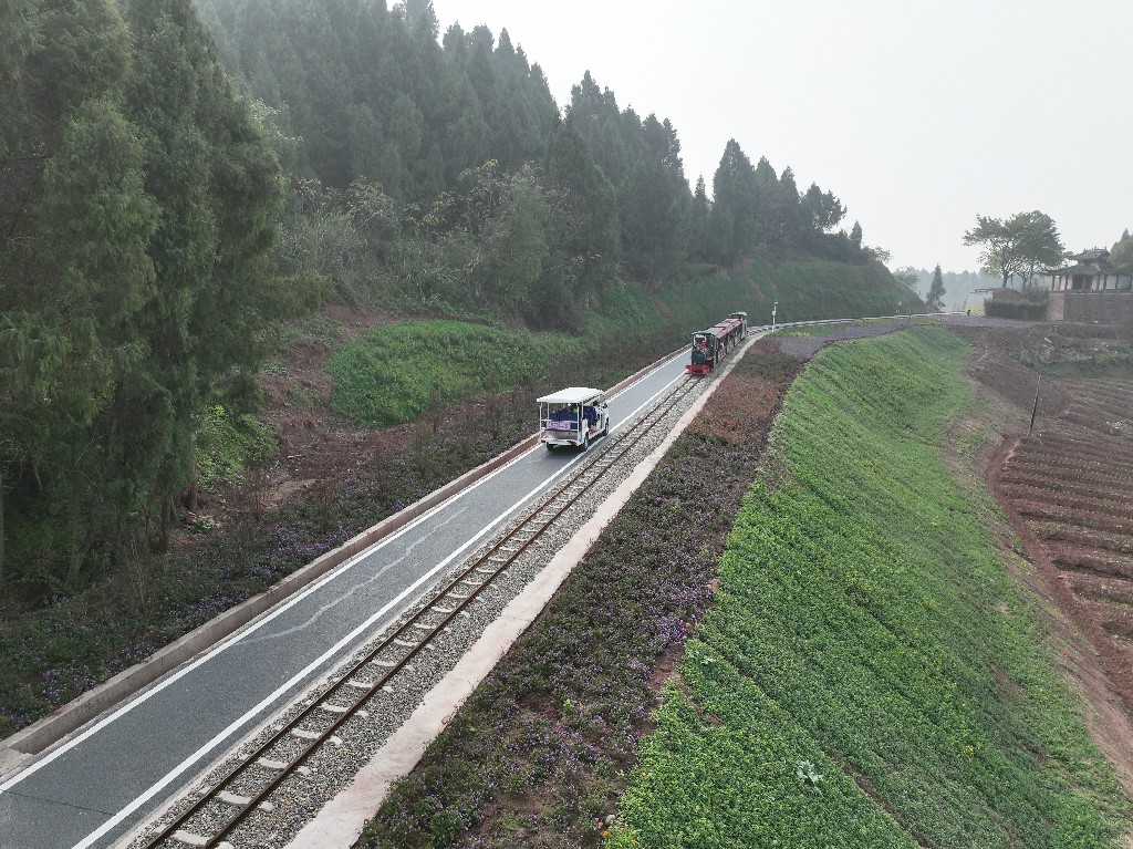 20221125宋井桃源-小火车-拍摄张昌明DJI_0580.jpg