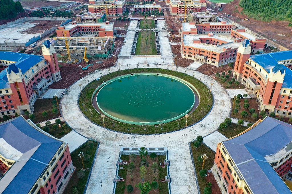 20210901文轩职业学院--拍摄张昌明webDJI_0674.jpg