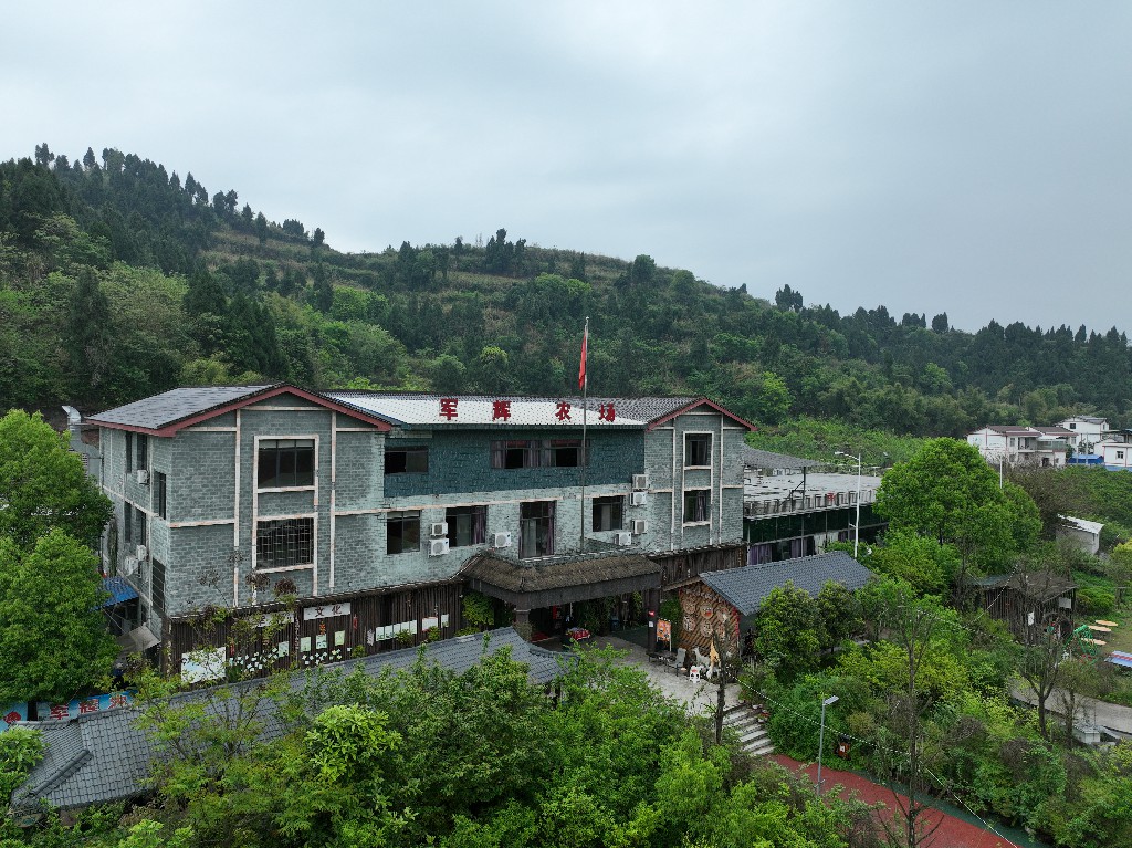 20220401隆盛镇土门垭-军辉农场--拍摄张昌明-13882536454-DJI_0808.jpg