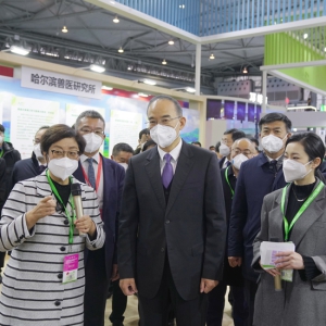 第八届四川农业博览会·成都国际都市现代农业博览会开幕  黄强宣布开幕 奥德·福尔 吴 ...