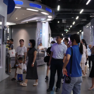 我县开展庆祝第七个“全国科技工作者日”学习交流活动